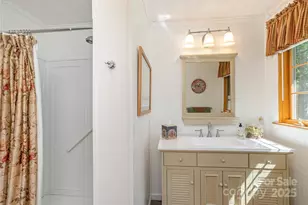 350 Winding Way Ln, Hendersonville, NC 28792 - Photo 27