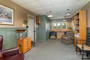 350 Winding Way Ln, Hendersonville, NC 28792 - Photo 31