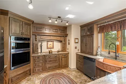 350 Winding Way Lane, Hendersonville, NC 28792 - Photo 11