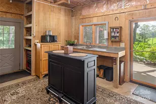 350 Winding Way Ln, Hendersonville, NC 28792 - Photo 33