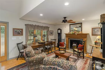 350 Winding Way Lane, Hendersonville, NC 28792 - Photo 7