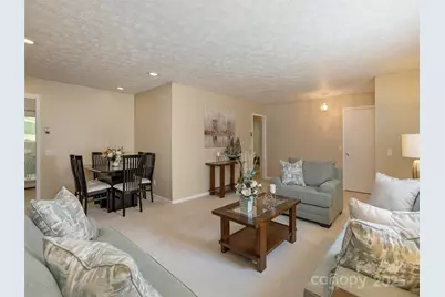 149 Long John Drive, Hendersonville, NC 28791 - Photo 7