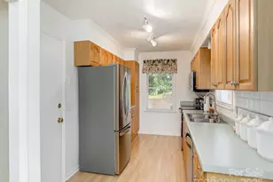 149 Long John Dr, Hendersonville, NC 28791 - Photo 11