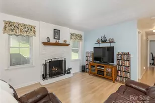 149 Long John Dr, Hendersonville, NC 28791 - Photo 17