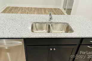 9508 Munsing Dr, Charlotte, NC 28269 - Photo 11