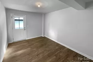 10632 Overlook Mountain Dr, Charlotte, NC 28216 - Photo 9