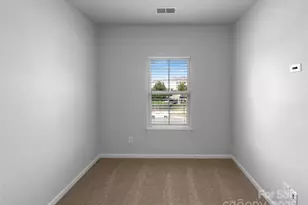 10632 Overlook Mountain Dr, Charlotte, NC 28216 - Photo 17