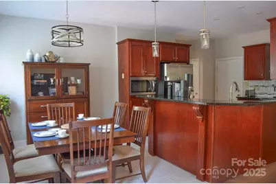 5665 Gold Creek Bay Drive, Hickory, NC 28601 - Photo 9