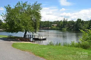 5665 Gold Creek Bay Dr, Hickory, NC 28601 - Photo 39