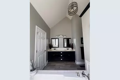 5665 Gold Creek Bay Drive, Hickory, NC 28601 - Photo 17