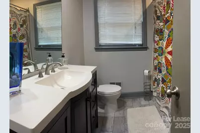 6734 Knollgate Drive, Charlotte, NC 28212 - Photo 11