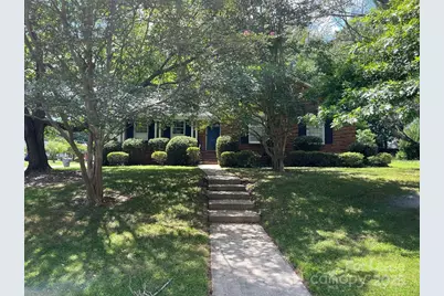 6734 Knollgate Drive, Charlotte, NC 28212 - Photo 1