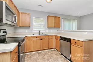 5750 Laborde Ave, Charlotte, NC 28269 - Photo 9