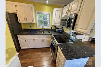 112 N Cardinal Drive, New London, NC 28127 - Photo 11