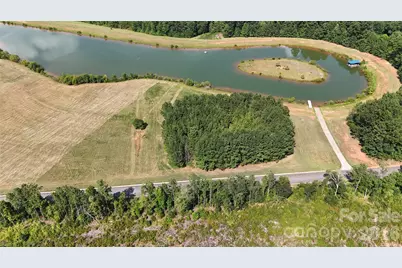 4488 Mirror Lake Drive, Catawba, NC 28609 - Photo 13