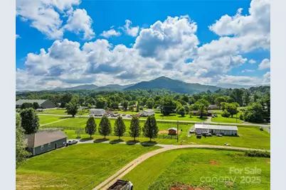 111 Dawn Drive, Waynesville, NC 28786 - Photo 17