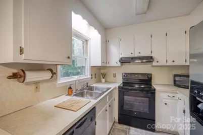 3318 Danial Street, Conover, NC 28613 - Photo 11