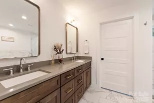 6527 Burlwood Rd, Charlotte, NC 28211 - Photo 25