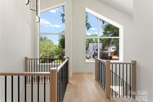 1725 Seifert Cir, Charlotte, NC 28205 - Photo 15