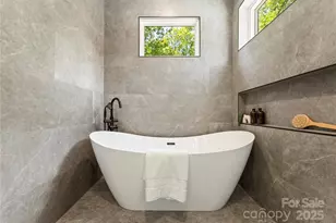 1725 Seifert Cir, Charlotte, NC 28205 - Photo 19