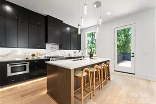 1725 Seifert Cir, Charlotte, NC 28205 - Photo 9