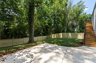 1725 Seifert Cir, Charlotte, NC 28205 - Photo 35