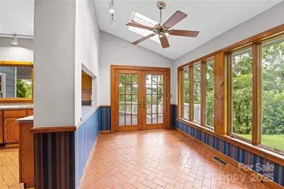 32 Delano Road, Asheville, NC 28805 - Photo 13