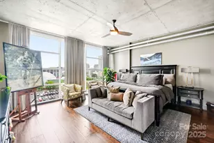 505 E 6th St, Charlotte, NC 28202 - Photo 25