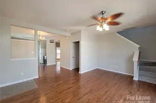 7844 Paper Birch Dr, Charlotte, NC 28215 - Photo 5