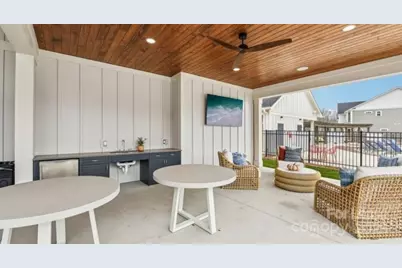 9100 Bluedale Road #Beechwood, Charlotte, NC 28216 - Photo 39