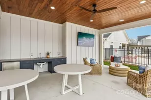 9100 Bluedale Rd, Charlotte, NC 28216 - Photo 39