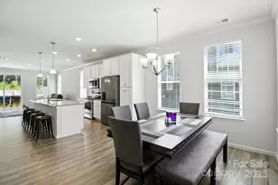 8156 Merryvale Ln, Charlotte, NC 28214 - Photo 5