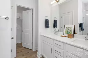 9100 Bluedale Rd, Charlotte, NC 28216 - Photo 17