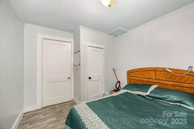 1110 Wall Street, Statesville, NC 28677 - Photo 17