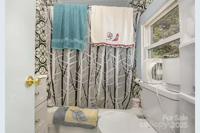 1110 Wall Street, Statesville, NC 28677 - Photo 19