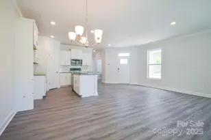 362 Creekview Rd, Hendersonville, NC 28792 - Photo 7