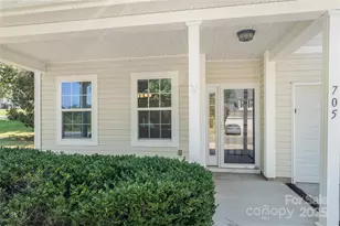 705 Jones Branch Dr, Fort Mill, SC 29715 - Photo 3
