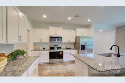 119 Sugg Trail, Weaverville, NC 28787 - Photo 3