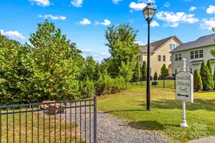 15879 Sharon Dale Dr, Davidson, NC 28036 - Photo 23