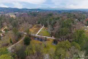 57 Twin Ponds Ln, Hendersonville, NC 28739 - Photo 15