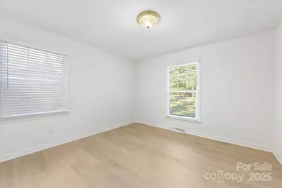 1840 Stoneyridge Drive, Charlotte, NC 28214 - Photo 9