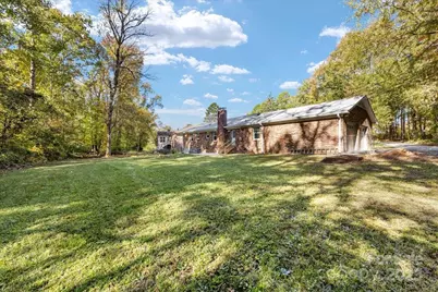 1840 Stoneyridge Drive, Charlotte, NC 28214 - Photo 5