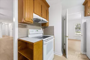 1840 Stoneyridge Dr, Charlotte, NC 28214 - Photo 27