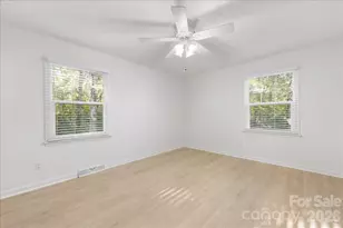 1840 Stoneyridge Dr, Charlotte, NC 28214 - Photo 29