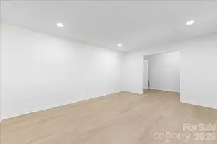 1840 Stoneyridge Dr, Charlotte, NC 28214 - Photo 37