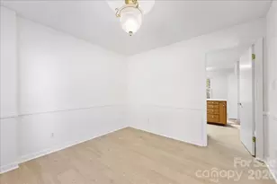 1840 Stoneyridge Dr, Charlotte, NC 28214 - Photo 35