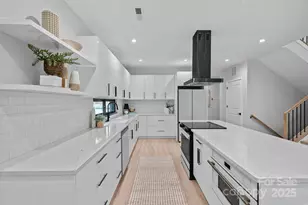 801 Autumnwood Ln, Charlotte, NC 28213 - Photo 21