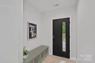 801 Autumnwood Ln, Charlotte, NC 28213 - Photo 13