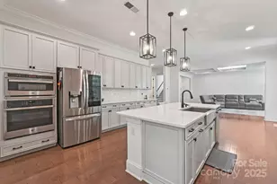 809 Brown Creek Dr, Matthews, NC 28104 - Photo 19