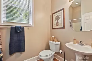 11902 Mountain Crest Cir, Charlotte, NC 28216 - Photo 23